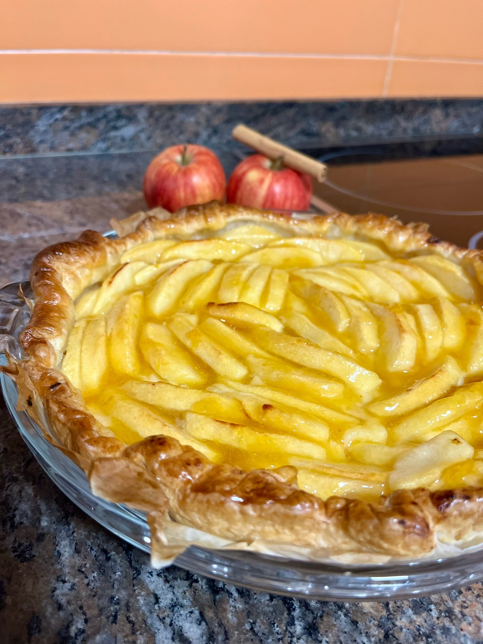 Tarta de manzana con crema pastelera